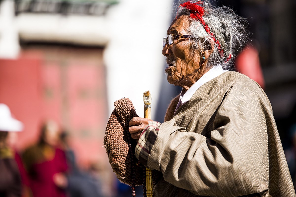 Alter Mann auf der Barkhor Strasse, Lhasa